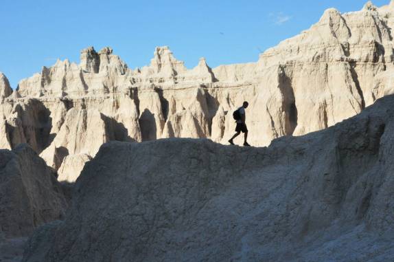 Explorando os caminhos do Badlands National Park, em South Dakota, nos Estados Unidos